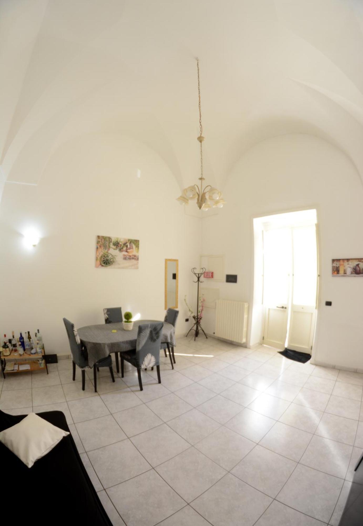 Origini - Apartment With Private Garden レッチェ エクステリア 写真